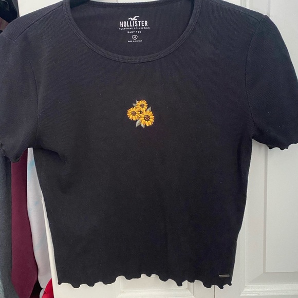 Hollister Sunflower Baby Tee 